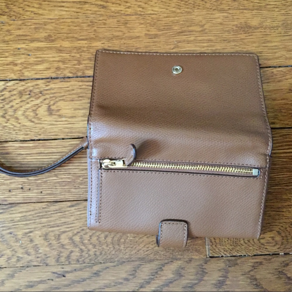Coach Wristlet - Picture 8 of 8
